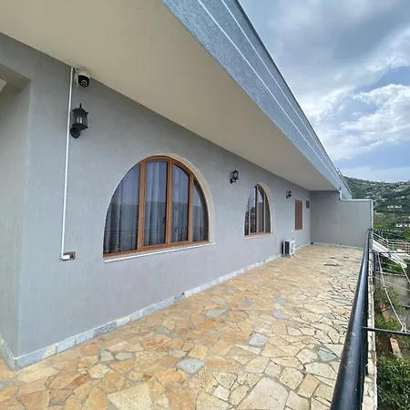 Apartment Kledi *