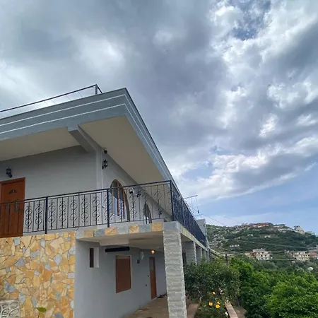 Appartement Kledi